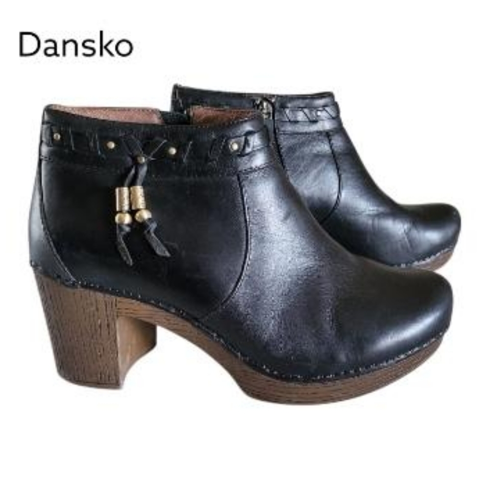 40 Dansko Dabney Black Leather Tassel Platform Ankle Boot Clog Women 9.5 10 RN